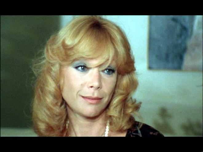 Evelyne Ker Net Worth